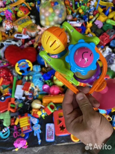 Продам детские игрушки