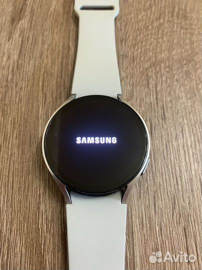 Смарт часы Samsung galaxy watch 6 silver 44mm