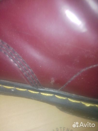 Ботинки типа доктор мартинс