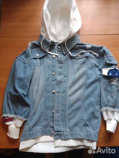 Джинсовая куртка