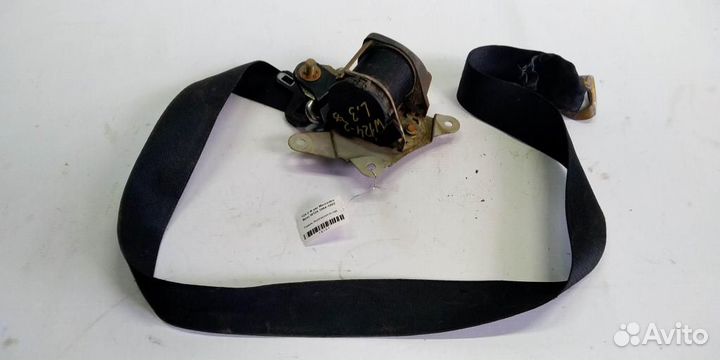 Ремень безопасности задний mersedesbenz W124 84-9