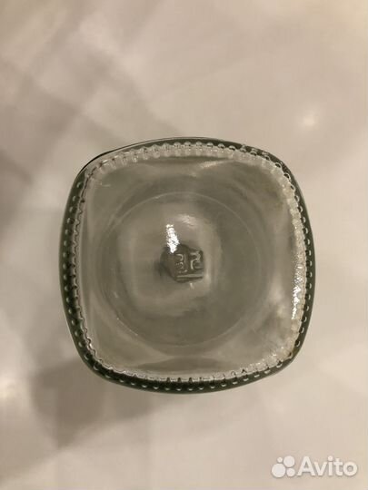 Бутылка стеклянная 1 л с закручивающейся крышкой