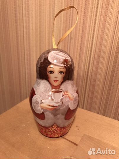 Металлическая коробка