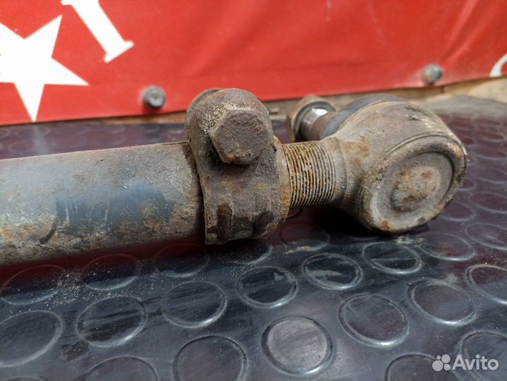 Тяга рулевая поперечная