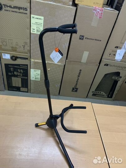 Стойка для гитары с держателем. Новая