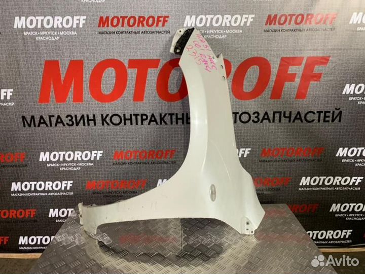 Крыло левое Тойота Рав ACA31 светлое рожок н А22