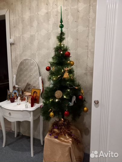 Елка искусственная