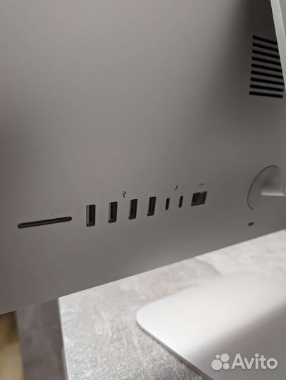 Apple iMac 21.5-inch 2018