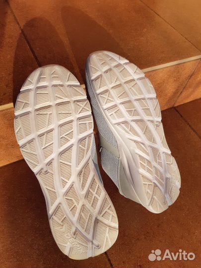 Кроссовки женские demix 37 размер