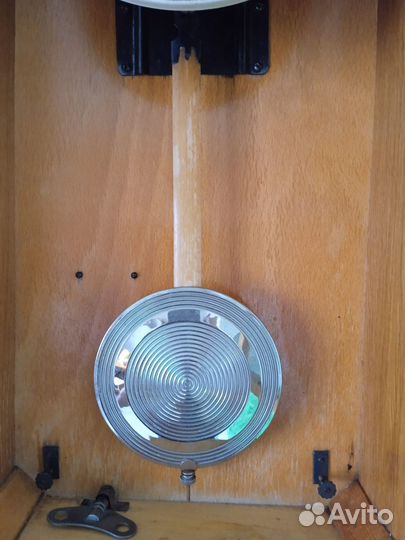 Старинные настенные часы