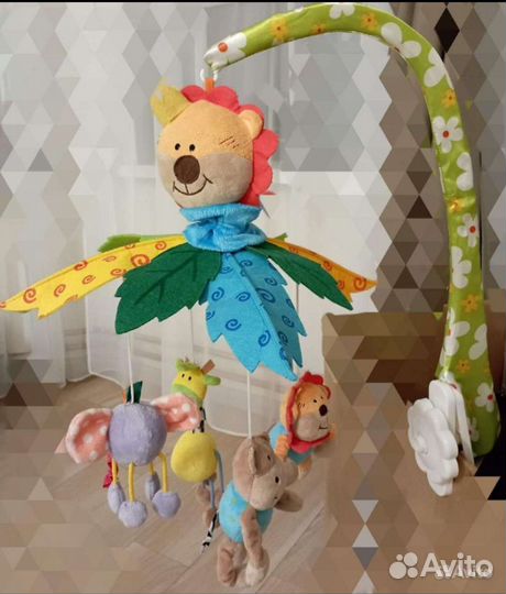 Мобиль мягкий на кроватку