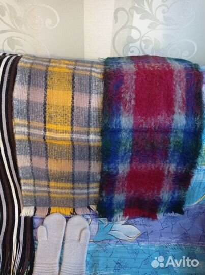 Шарфы и палантин,детская шапочка,варежки