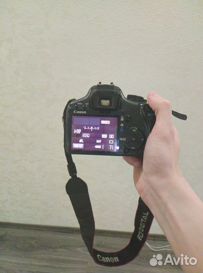Зеркальный фотоаппарат canon 500D