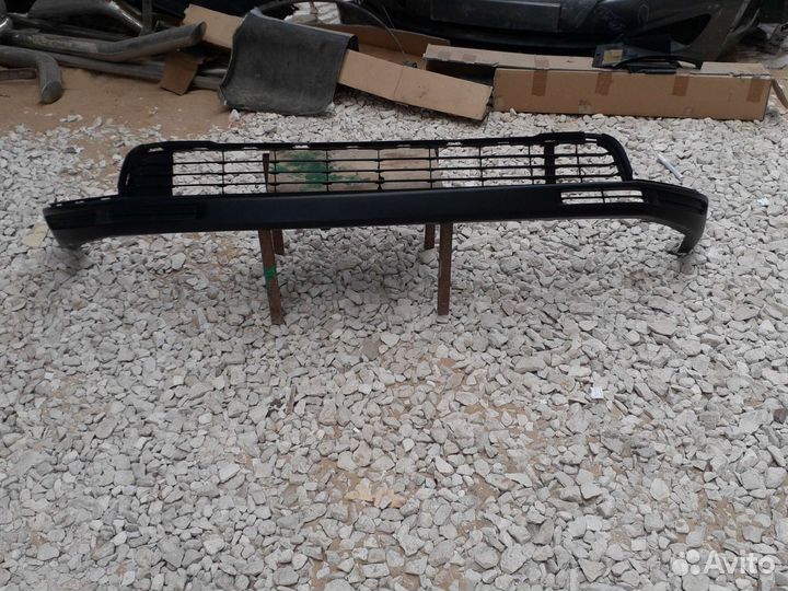 Накладка переднего бампера Toyota Highlander 3