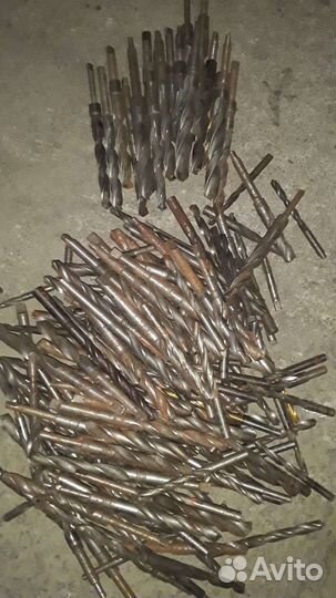 Метчики и плашки всё ссср.просто огонь