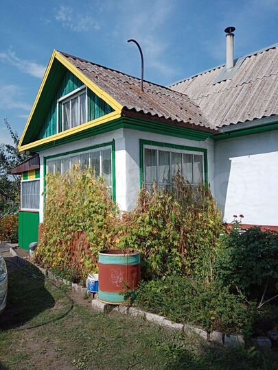 Дом 30 м² на участке 8 сот.