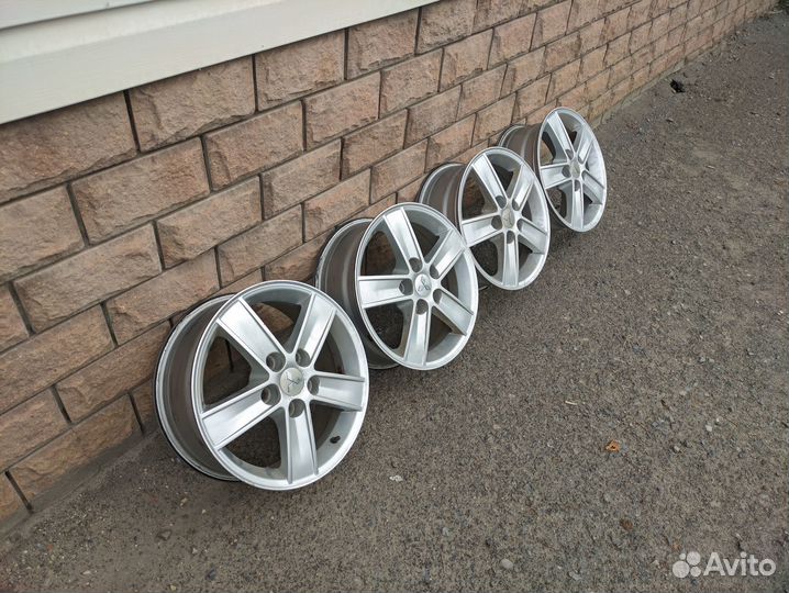 Литые диски r16 5x114,3 6,5J ET46 Dia 67.1