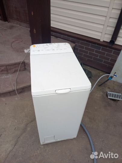 Стиральная машина с вертикальной загрузкой