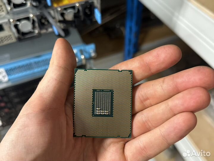 Процессор E5 2696v4 (22 ядра, 44 потока)