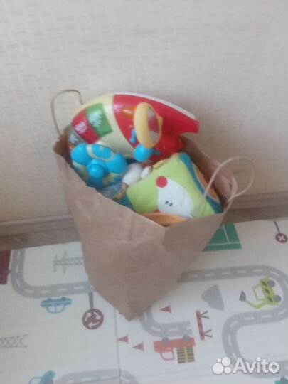 Игрушки пакетом