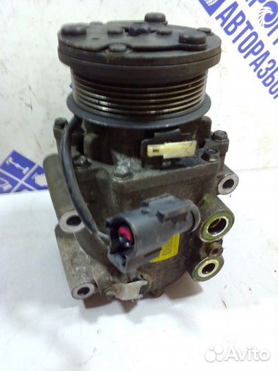 Компрессор кондиционера Ford Fusion хэтчбек 1.6L