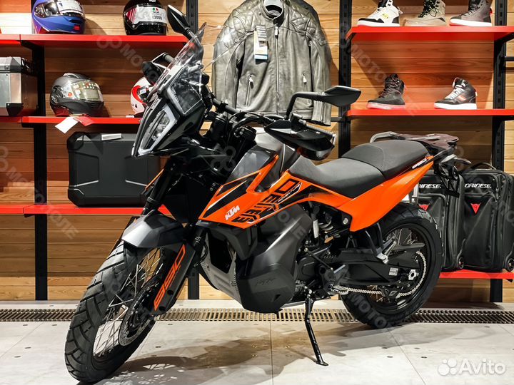 Мотоцикл KTM 890 Adventure