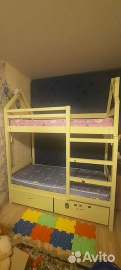 Кроватка двуярусная деревянная с матрасом 160*80