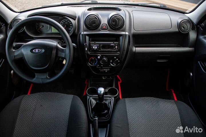 LADA Granta 1.6 МТ, 2013, 156 000 км