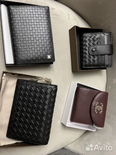 Кошельки и чехлы для паспорта