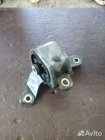 Honda Pilot 2 кронштейн АКПП