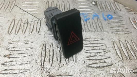 Кнопка аварийки toyota avensis T27 (PEA10I501)
