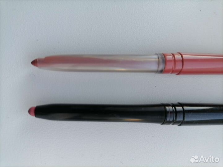 Новый карандаш для губ