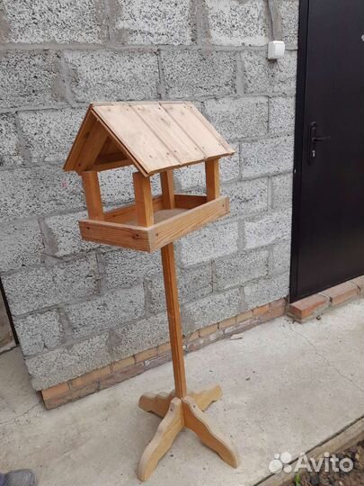 Кормушка для птиц