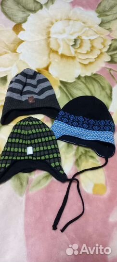 Шапки reima, шлем,много шапок