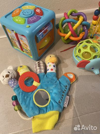 Развивающие игрушки для малышей