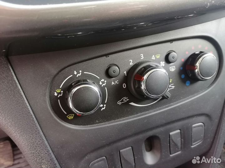Renault Logan 1.6 МТ, 2018, 34 000 км