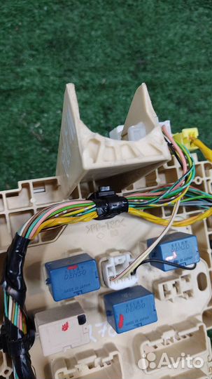 Блок предохранителей салонный Suzuki Swift 2008
