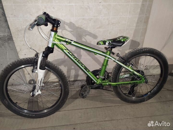 Детский велосипед. Рама алюминий 12ск, колеса 20