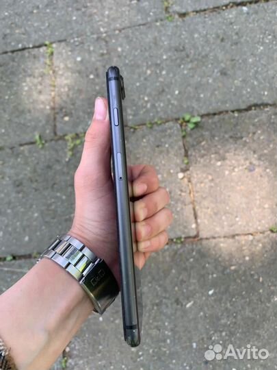 iPhone 8 Plus, 64 ГБ