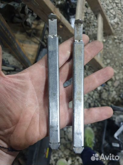 Крепление фары Volvo S40 C30 V50