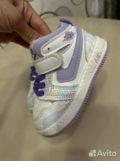 Кроссовки детские