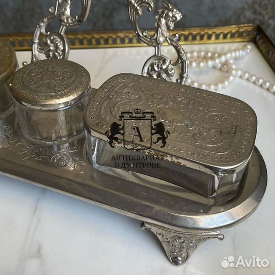 Старинный туалетный набор