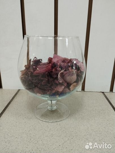 Ваза декоративная