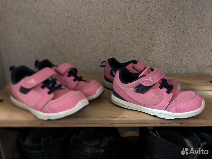 Кроссовки для девочки