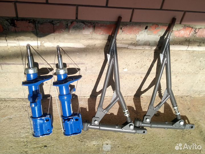 Стойки на гранту