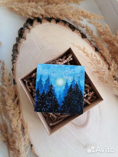 Брошь и магниты на заказ. Роспись по дереву