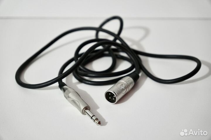 Shure SM63LB микрофон