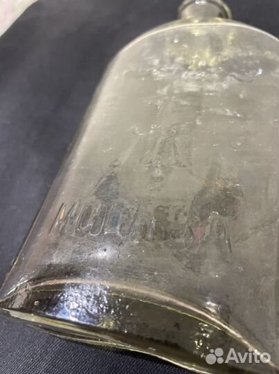 Старинный парфюмерный флакон