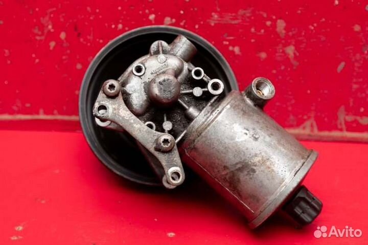 Насос гидроуселителя руля Mercedes E200 W124 M102