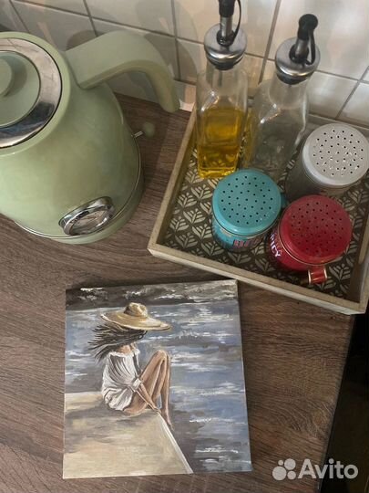 Маленькие картины на холстах наличие